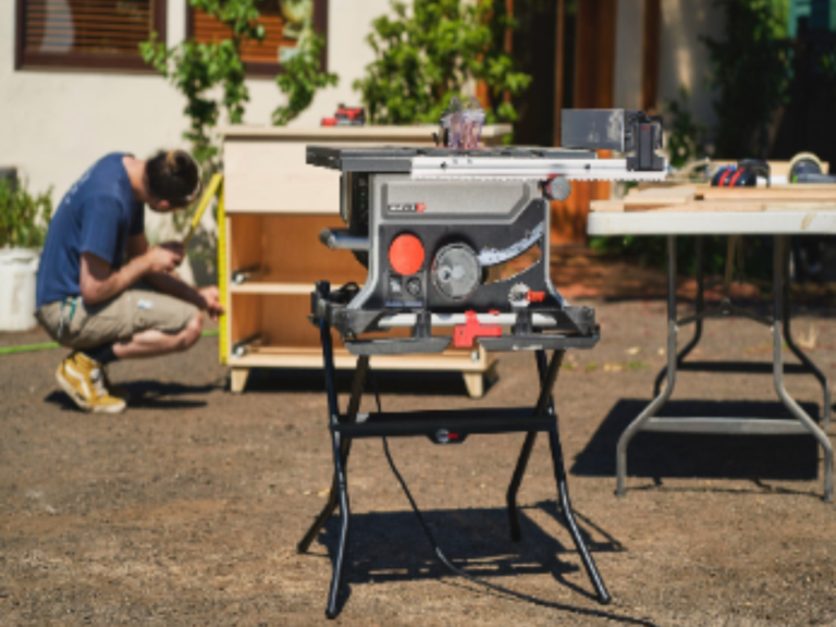 SawStop Compact Table Saw, suitable for Trade Professionals and Hobbyists