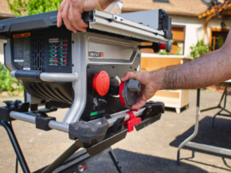 SawStop Compact Table Saw, suitable for Trade Professionals and Hobbyists